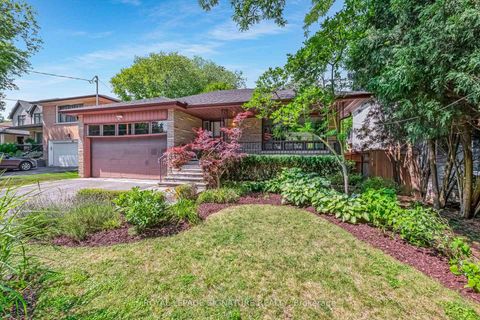 Photo 1 at 24 Ealing Drive, Windfields, Toronto