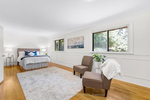 Photo 13 at 24 Ealing Drive, Windfields, Toronto