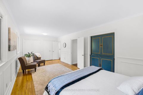 Photo 14 at 24 Ealing Drive, Windfields, Toronto