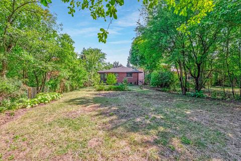 Photo 32 at 24 Ealing Drive, Windfields, Toronto