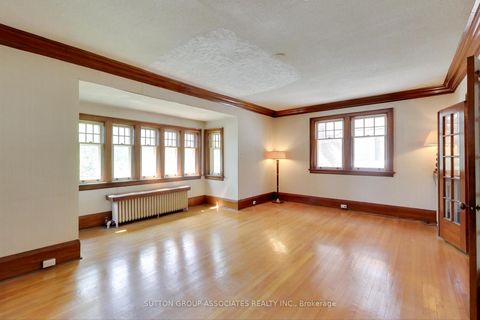 Photo 5 at 64 Burnside Drive, Wychwood, Toronto