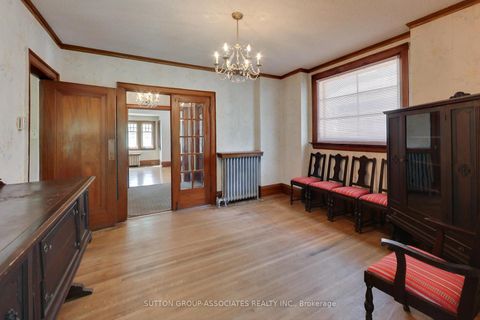 Photo 7 at 64 Burnside Drive, Wychwood, Toronto