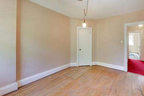 Photo 20 at 64 Burnside Drive, Wychwood, Toronto