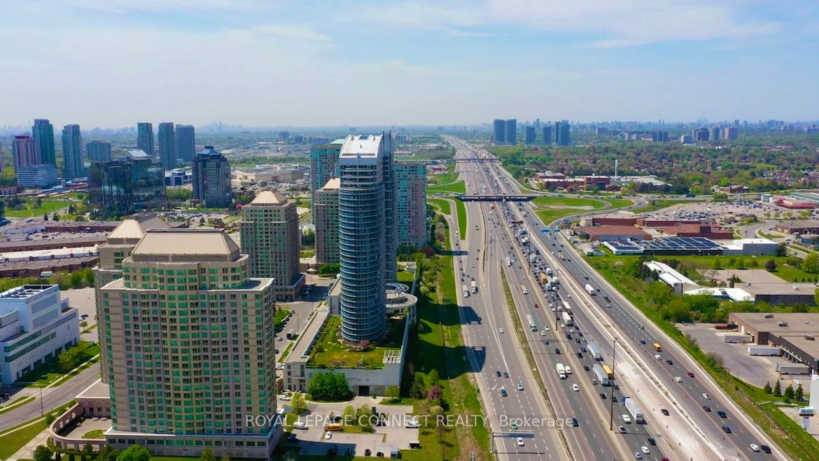 1506 - 18 Lee Centre Drive, Woburn, Toronto 