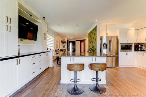 Photo 10 at 118 SOLWAY Avenue, Maple, Vaughan