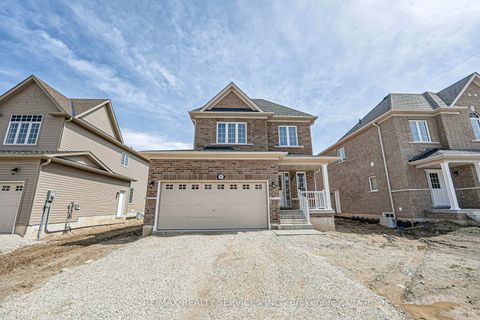 Photo 1 at 207 Cubitt Street, Stayner, Clearview