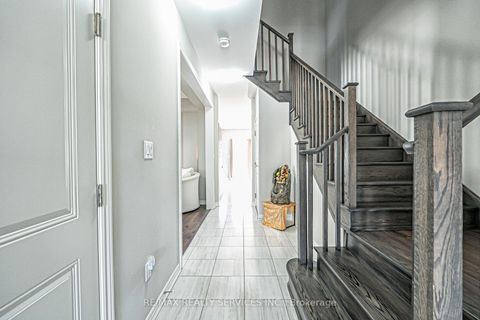 Photo 4 at 207 Cubitt Street, Stayner, Clearview