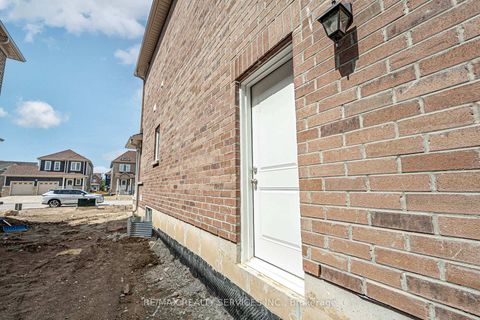Photo 32 at 207 Cubitt Street, Stayner, Clearview