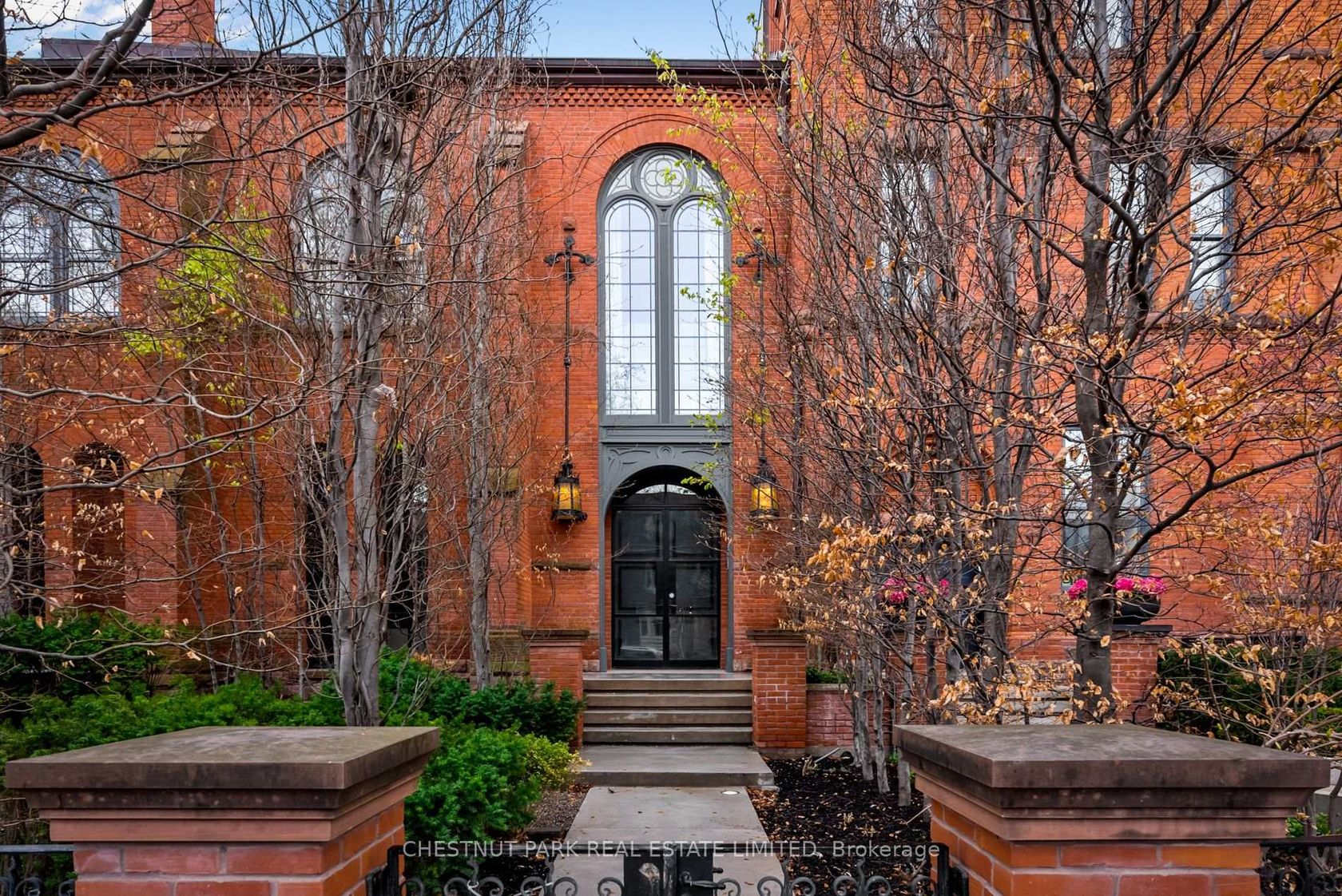 310 Palmerston Boulevard, Little Italy, Toronto 