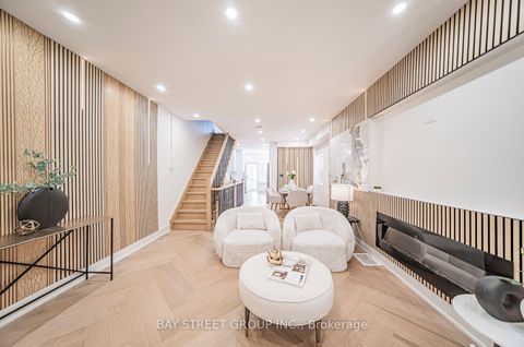 Photo 2 at 126 Grace Street, Bellwoods, Toronto