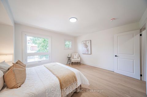 Photo 16 at 126 Grace Street, Bellwoods, Toronto