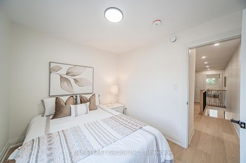 Photo 18 at 126 Grace Street, Bellwoods, Toronto