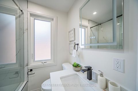 Photo 21 at 126 Grace Street, Bellwoods, Toronto