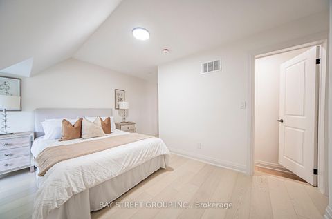 Photo 25 at 126 Grace Street, Bellwoods, Toronto