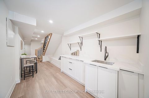 Photo 34 at 126 Grace Street, Bellwoods, Toronto