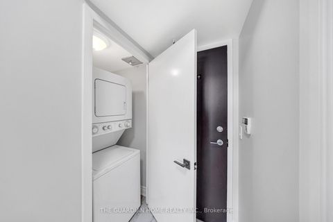 Photo 25 at 1606 - 231 Fort York Boulevard, Waterfront Communities C1, Toronto