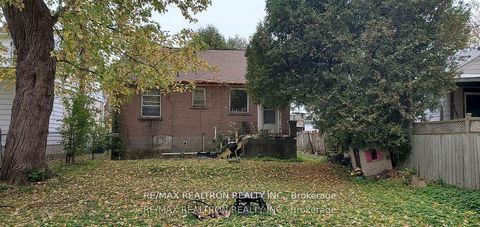 Photo 6 at 101 Harewood Avenue, Cliffcrest, Toronto