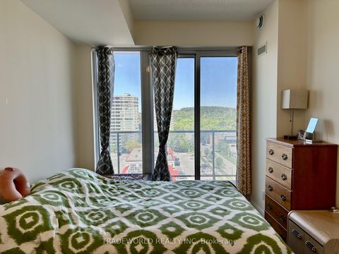 Photo 13 at 1001A - 9608 Yonge Street, North Richvale, Richmond Hill