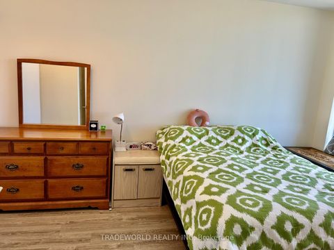 Photo 14 at 1001A - 9608 Yonge Street, North Richvale, Richmond Hill