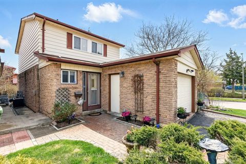 Photo 3 at 69 White Heather Boulevard, Agincourt North, Toronto