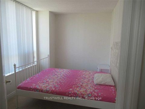 Photo 7 at 1618 - 15 Northtown Way, Willowdale East, Toronto