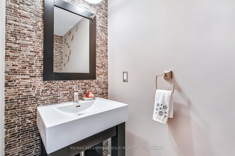 Photo 10 at 44 - 2280 BARONWOOD Drive, WM Westmount, Oakville