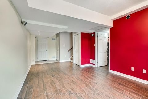 Photo 23 at 44 - 2280 BARONWOOD Drive, WM Westmount, Oakville