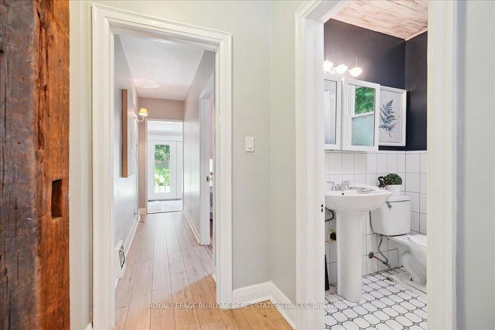 Photo 11 at 1403 Birch Avenue, Brant, Burlington