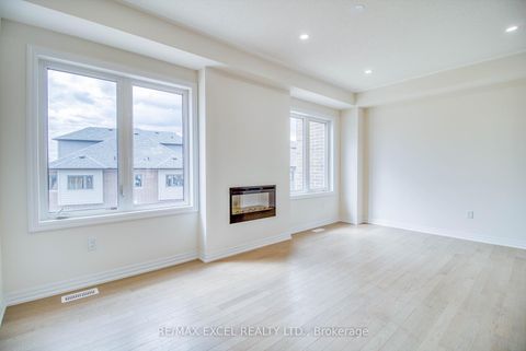 Photo 6 at 124 Solstice Circle, Woodland Hill, Newmarket