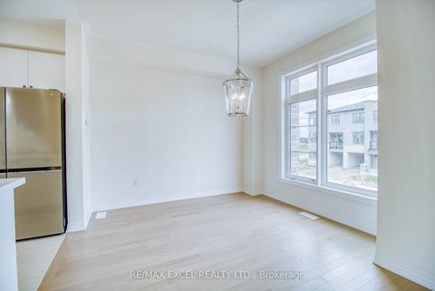 Photo 12 at 124 Solstice Circle, Woodland Hill, Newmarket