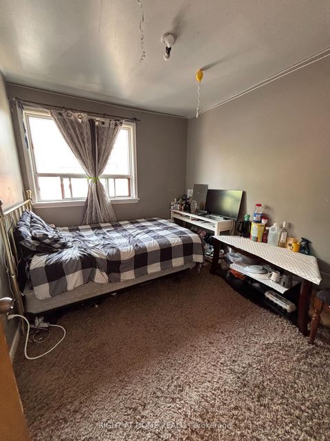 Photo 4 at 10 Thistle Down Boulevard, Beaumonde Heights, Toronto