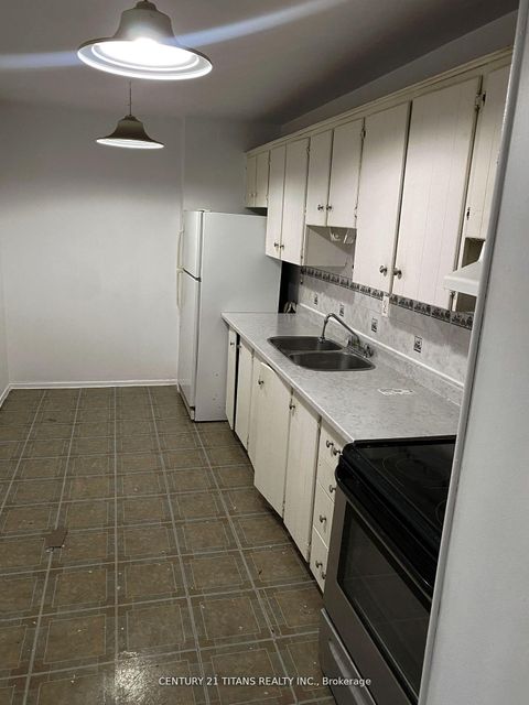 Photo 3 at 210 - 4064 Lawrence Avenue E, West Hill, Toronto