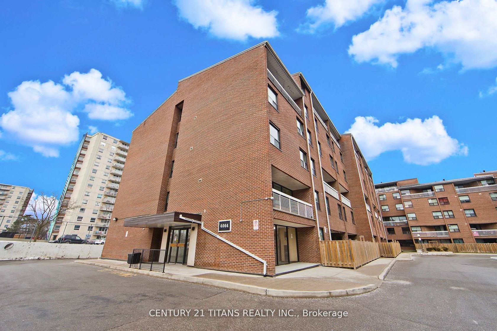 210 - 4064 Lawrence Avenue E, West Hill, Toronto 
