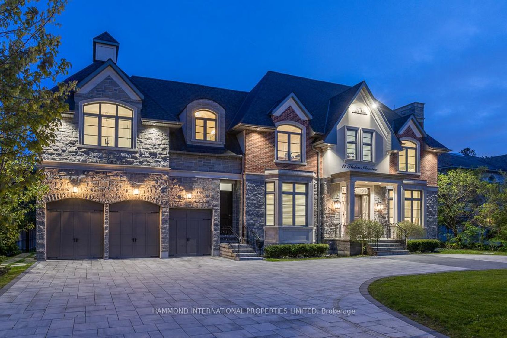 11 Helen Avenue, Uplands, Vaughan 