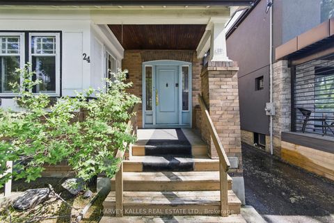 Photo 3 at 24 Yonge Boulevard, Lawrence Park North, Toronto