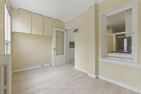 Photo 18 at 24 Yonge Boulevard, Lawrence Park North, Toronto