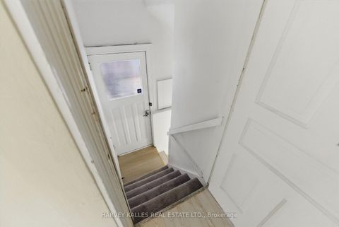 Photo 23 at 24 Yonge Boulevard, Lawrence Park North, Toronto