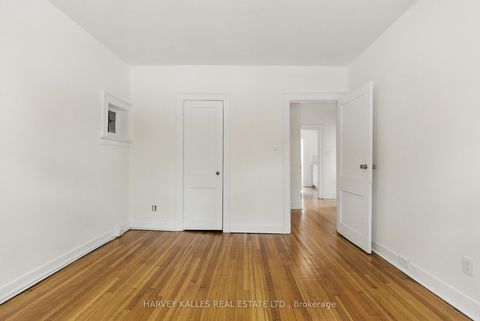 Photo 39 at 24 Yonge Boulevard, Lawrence Park North, Toronto