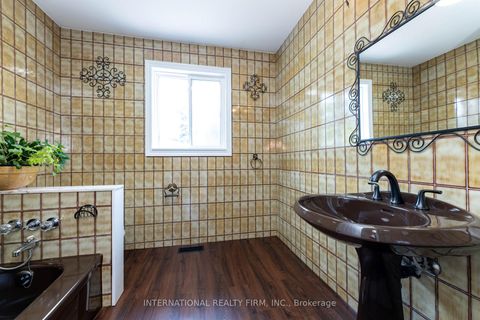 Photo 26 at 17 Southview Drive, Concord, Vaughan