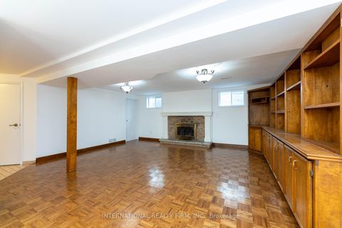 Photo 34 at 17 Southview Drive, Concord, Vaughan