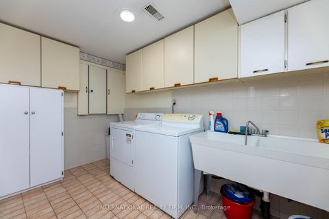 Photo 43 at 17 Southview Drive, Concord, Vaughan
