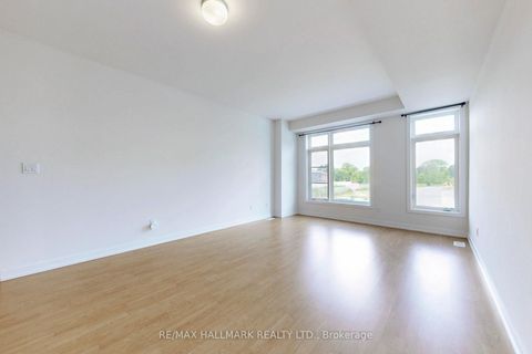 Photo 4 at 134 Brockley Drive, Bendale, Toronto