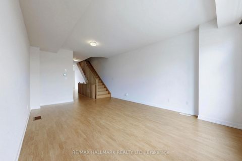 Photo 5 at 134 Brockley Drive, Bendale, Toronto