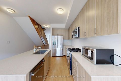 Photo 12 at 134 Brockley Drive, Bendale, Toronto
