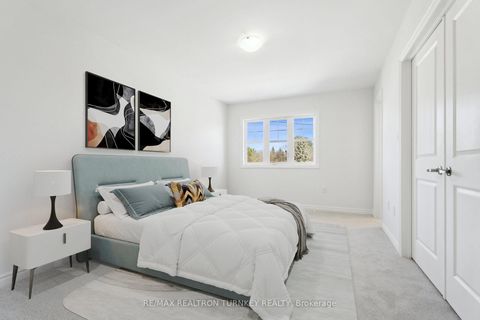 Photo 8 at 15 Ravenscraig Place, Cookstown, Innisfil