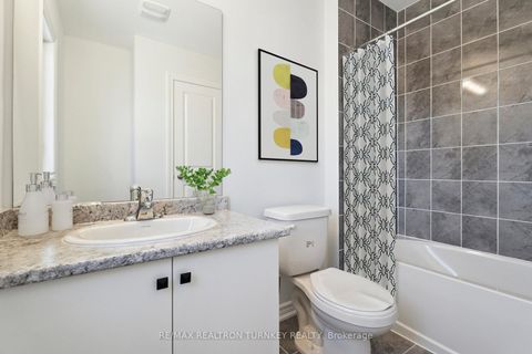 Photo 10 at 15 Ravenscraig Place, Cookstown, Innisfil