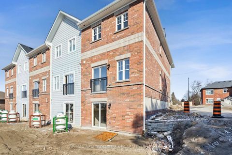 Photo 19 at 15 Ravenscraig Place, Cookstown, Innisfil Photo 19 at 15 Ravenscraig Place, Cookstown, Innisfil