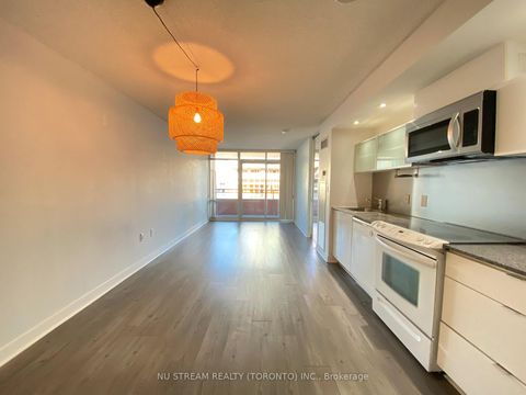Photo 4 at 1508 - 4K Spadina Avenue, Waterfront Communities C1, Toronto