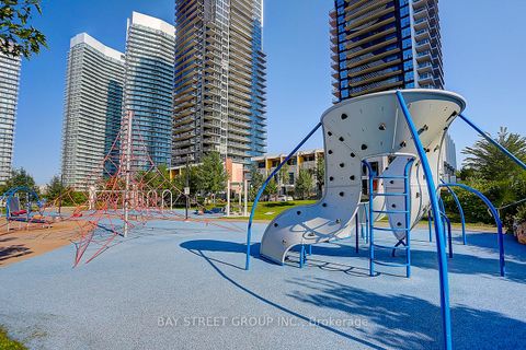 Photo 1 at 707 - 85 Mcmahon Drive, Bayview Village, Toronto