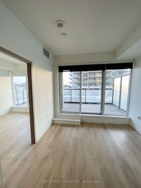 Photo 18 at 707 - 85 Mcmahon Drive, Bayview Village, Toronto